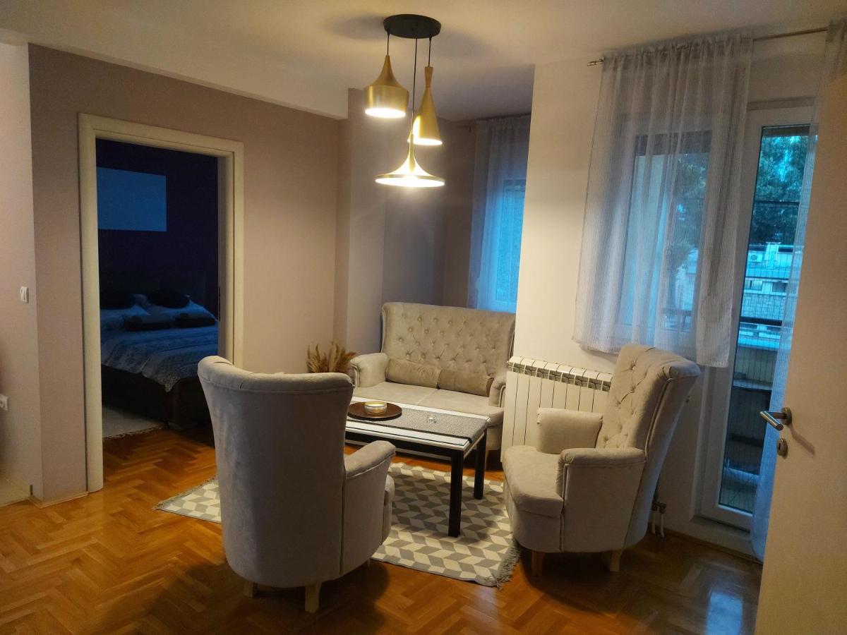 River Lux Sremska Mitrovica Exteriér fotografie